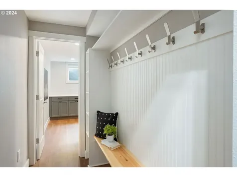 7545 S Corbett Avenue Portland OR 97219