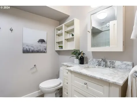 7545 S Corbett Avenue Portland OR 97219