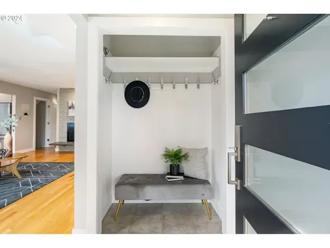 7545 S Corbett Avenue Portland OR 97219