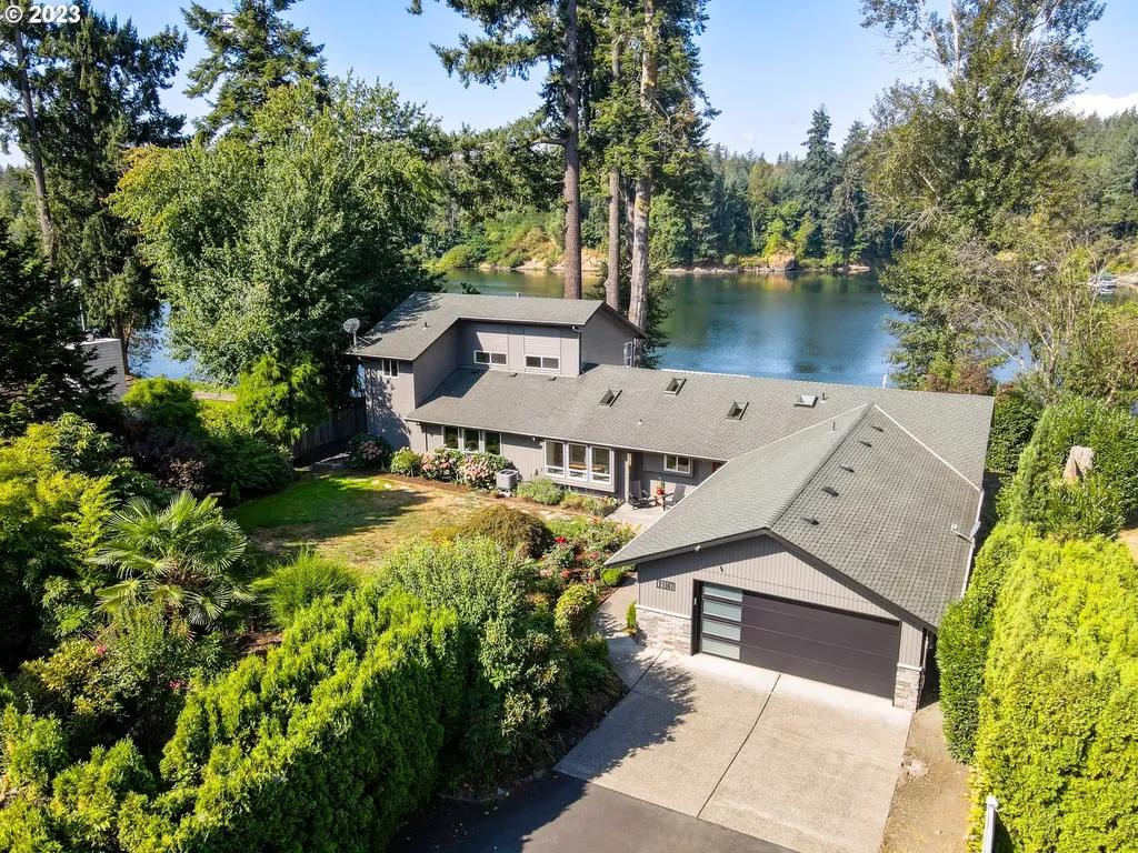 21107 S Highway 99e Oregon City OR 97045