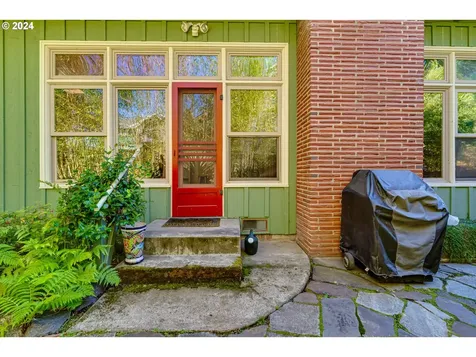 2467 Friendly Street Eugene OR 97405