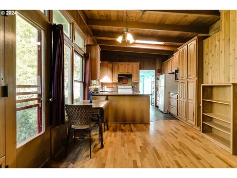 2467 Friendly Street Eugene OR 97405