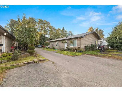 1080 5th Street Woodburn OR 97071