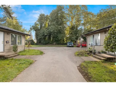 1080 5th Street Woodburn OR 97071