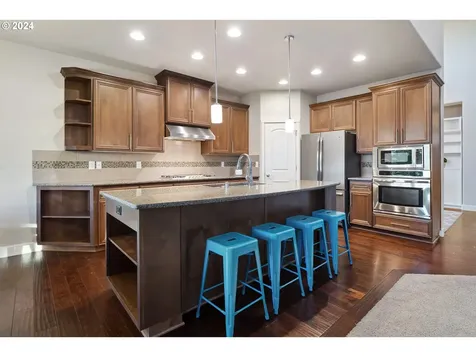 1736 S Lake River Terrace Ridgefield WA 98642