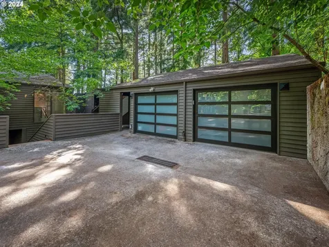 4731 SW 18th Drive Portland OR 97239