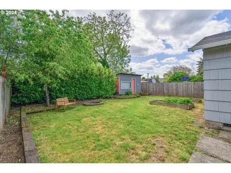 10122 Se Ellis Street Portland OR 97266