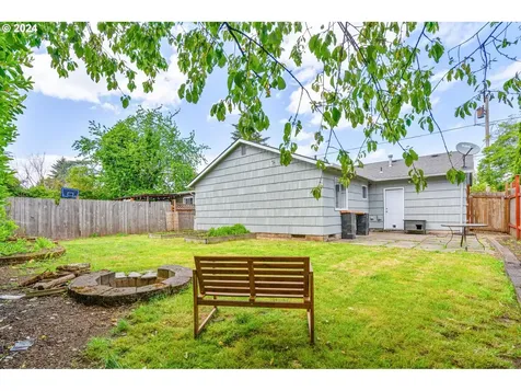 10122 Se Ellis Street Portland OR 97266