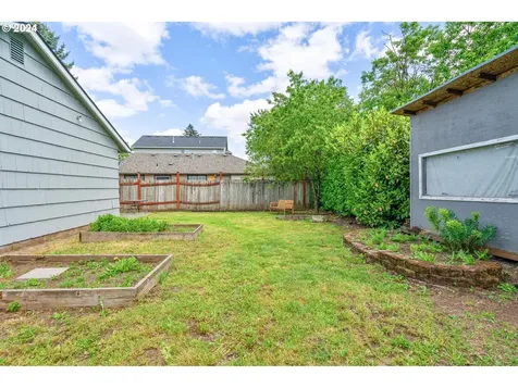 10122 Se Ellis Street Portland OR 97266