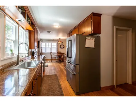 1955 Graham Drive Eugene OR 97405