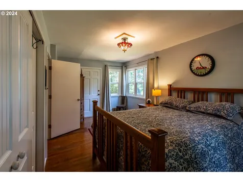 1955 Graham Drive Eugene OR 97405