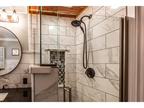 1955 Graham Drive Eugene OR 97405
