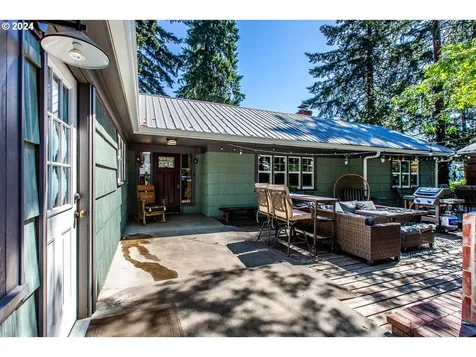 1955 Graham Drive Eugene OR 97405