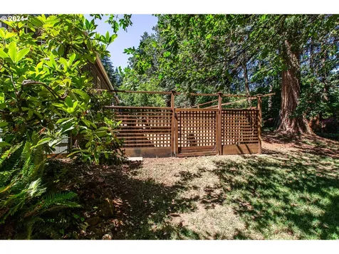 1955 Graham Drive Eugene OR 97405