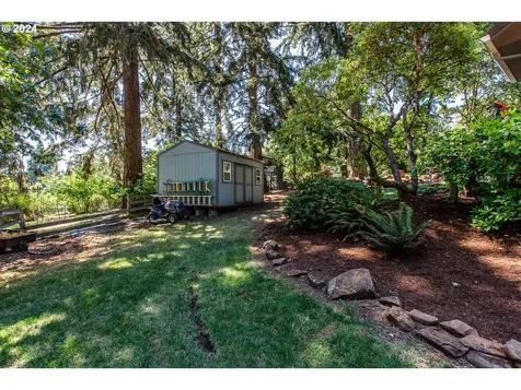 1955 Graham Drive Eugene OR 97405
