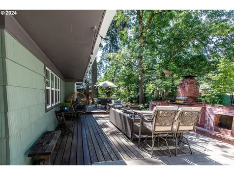 1955 Graham Drive Eugene OR 97405