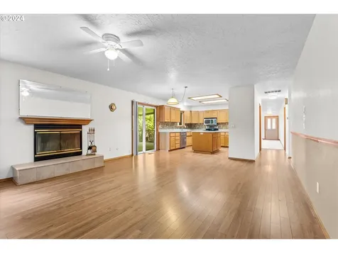 590 SW Ruby Court Mcminnville OR 97128