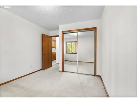 590 SW Ruby Court Mcminnville OR 97128