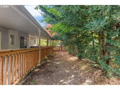 590 SW Ruby Court Mcminnville OR 97128
