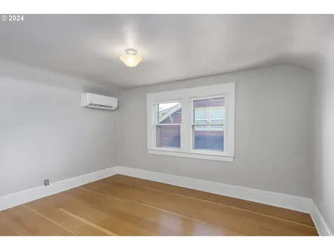 1445 Ne Skidmore Street Portland OR 97211
