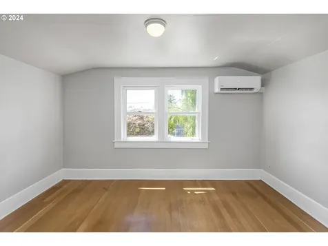 1445 Ne Skidmore Street Portland OR 97211