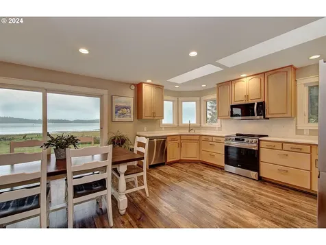 24424 Sandridge Road Ocean Park WA 98640