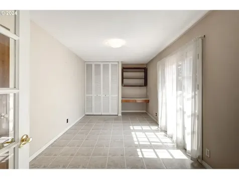 532 Se 11th Place Hillsboro OR 97123