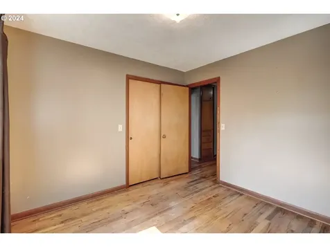 532 Se 11th Place Hillsboro OR 97123
