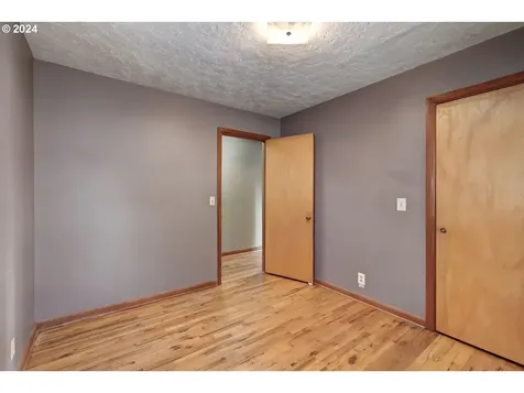 532 Se 11th Place Hillsboro OR 97123