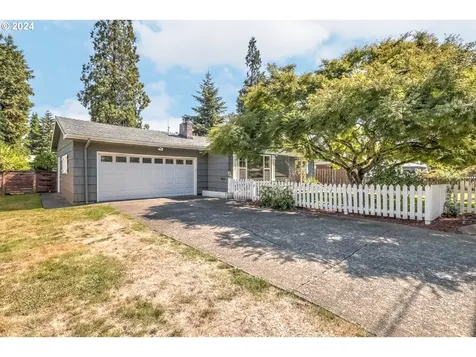 532 Se 11th Place Hillsboro OR 97123