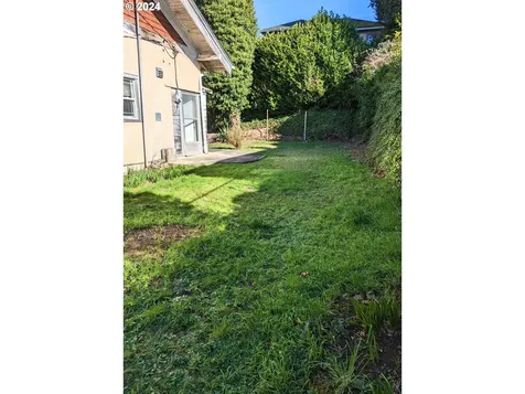 150 N Dean Street Coquille OR 97423