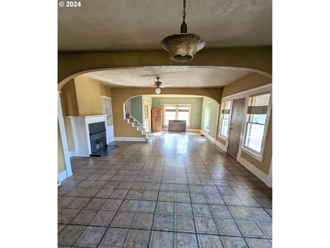 150 N Dean Street Coquille OR 97423