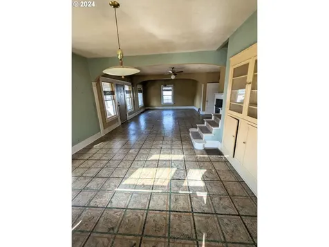150 N Dean Street Coquille OR 97423