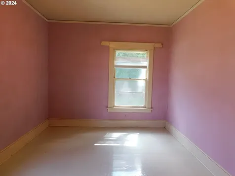 150 N Dean Street Coquille OR 97423
