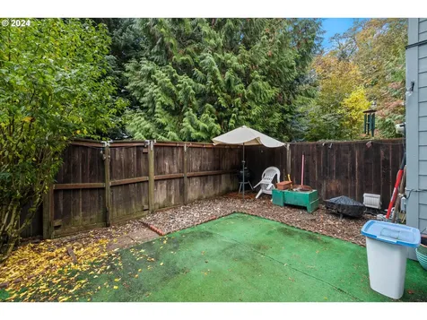 10630 SW Del Monte Drive Portland OR 97224