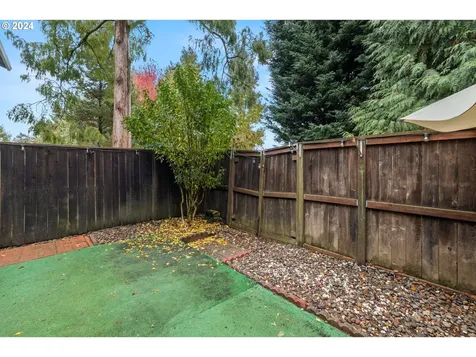 10630 SW Del Monte Drive Portland OR 97224