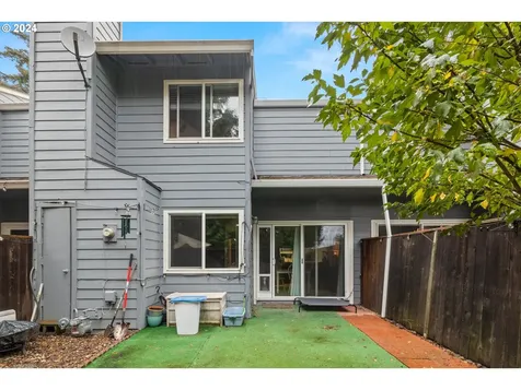 10630 SW Del Monte Drive Portland OR 97224