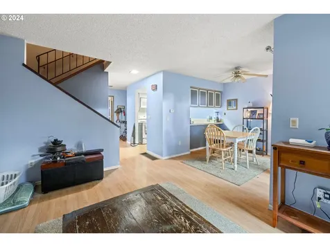 10630 SW Del Monte Drive Portland OR 97224