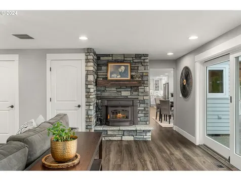 15620 NE Eilers Road Aurora OR 97002