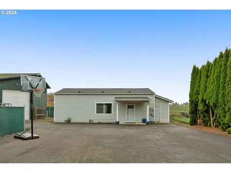 15620 NE Eilers Road Aurora OR 97002