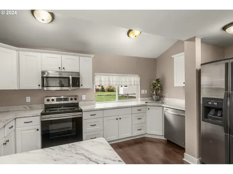 15620 NE Eilers Road Aurora OR 97002