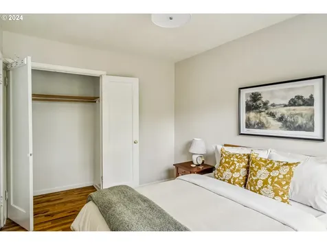 4324 NE 73rd Avenue Portland OR 97218
