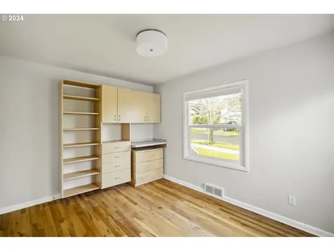 4324 NE 73rd Avenue Portland OR 97218