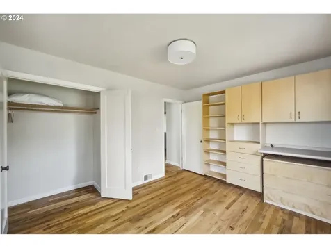 4324 NE 73rd Avenue Portland OR 97218