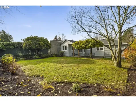 4324 NE 73rd Avenue Portland OR 97218