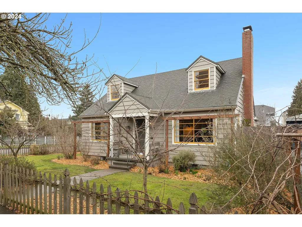 1729 N Russet Street Portland OR 97217