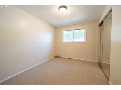 4782 2nd Avenue Se Salem OR 97302