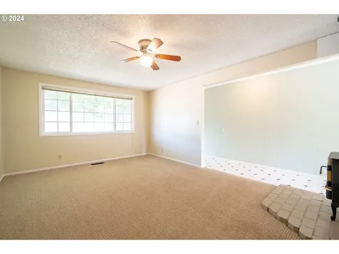 4782 2nd Avenue Se Salem OR 97302