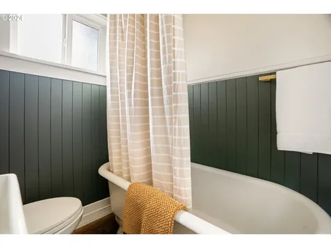 725 NE 52nd Avenue Portland OR 97213