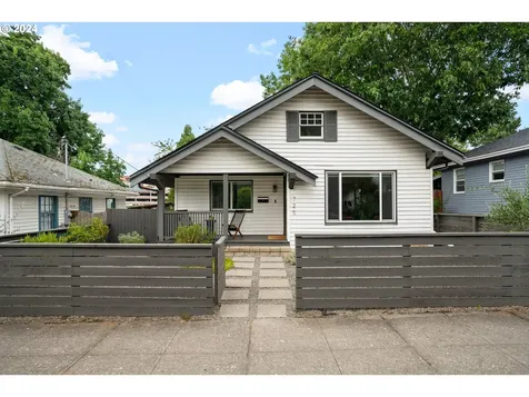 725 NE 52nd Avenue Portland OR 97213